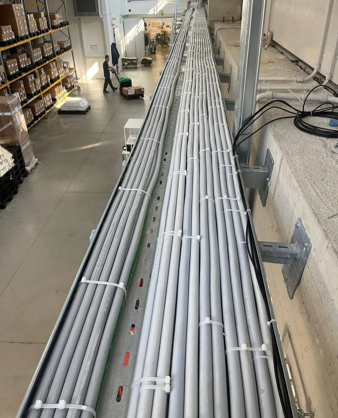 Linea di potenza realizzata in un impianto elettrico industriale